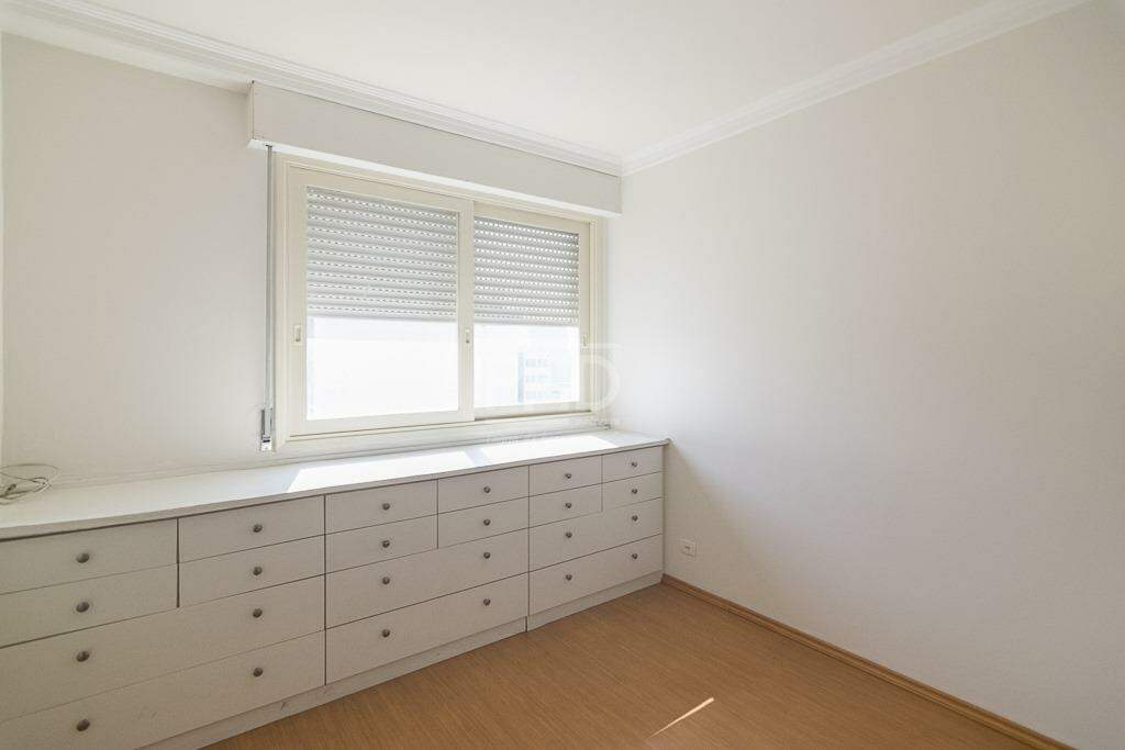 Apartamento para alugar com 3 quartos, 140m² - Foto 20