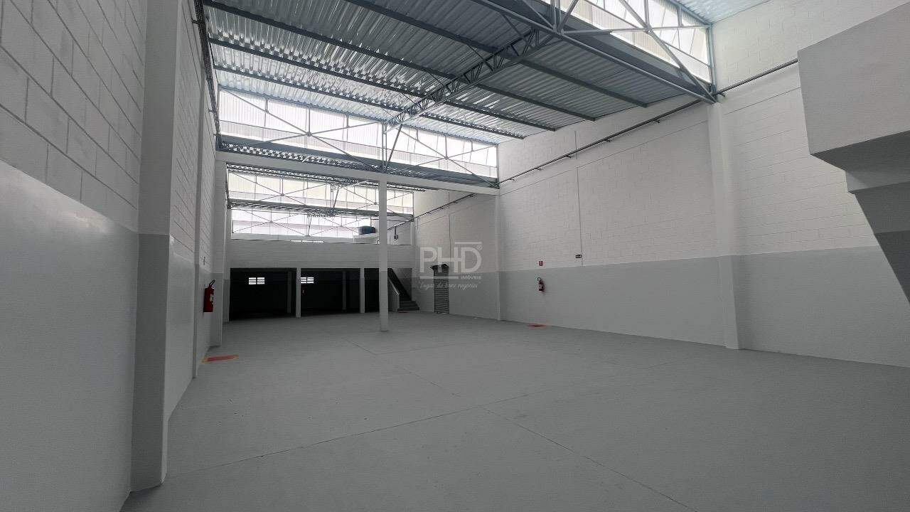 Depósito-Galpão-Armazém para alugar, 614m² - Foto 1