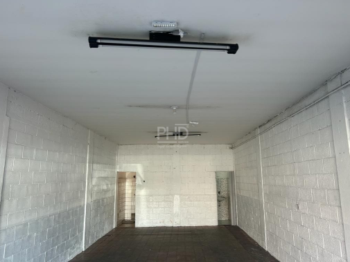 Depósito-Galpão, 56 m² - Foto 1