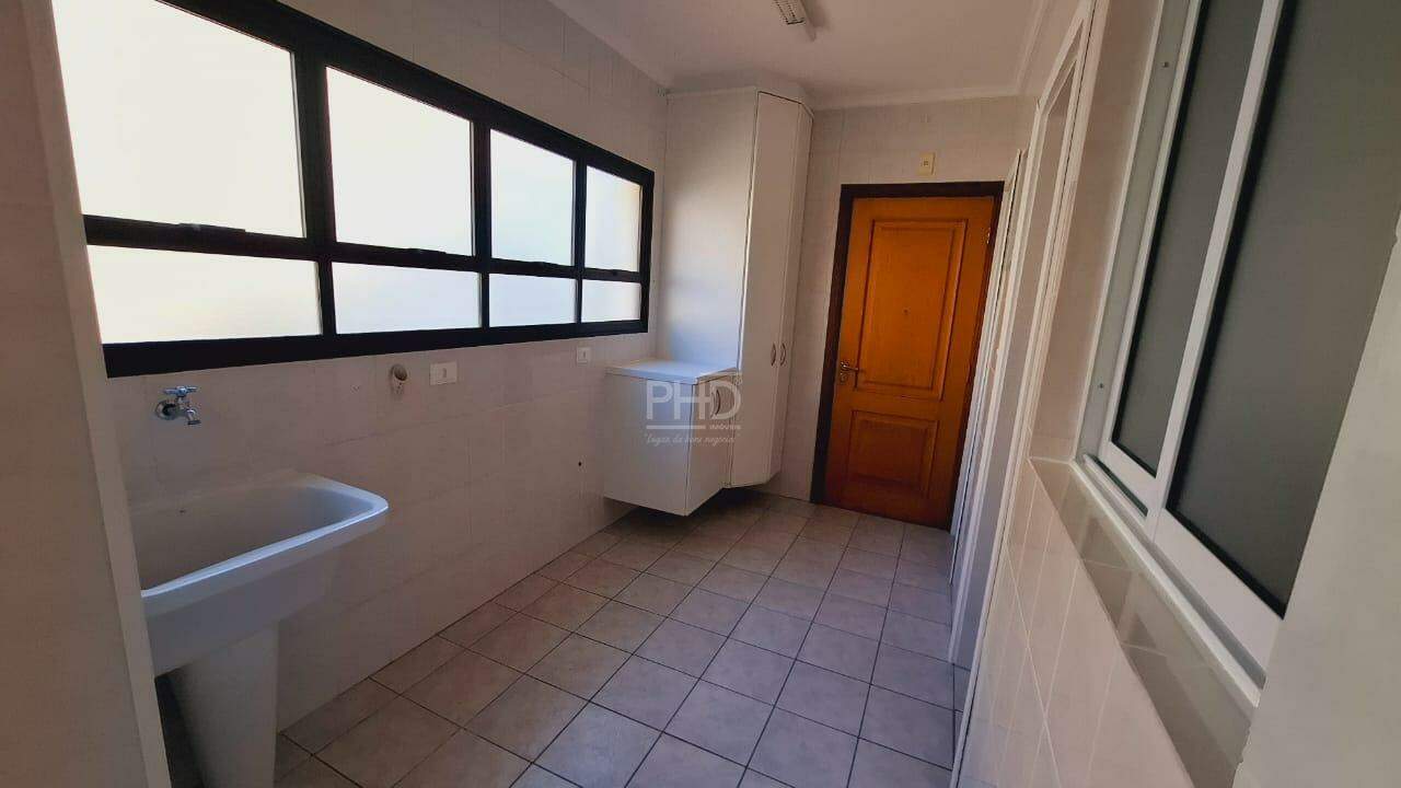 Apartamento à venda com 3 quartos, 160m² - Foto 19