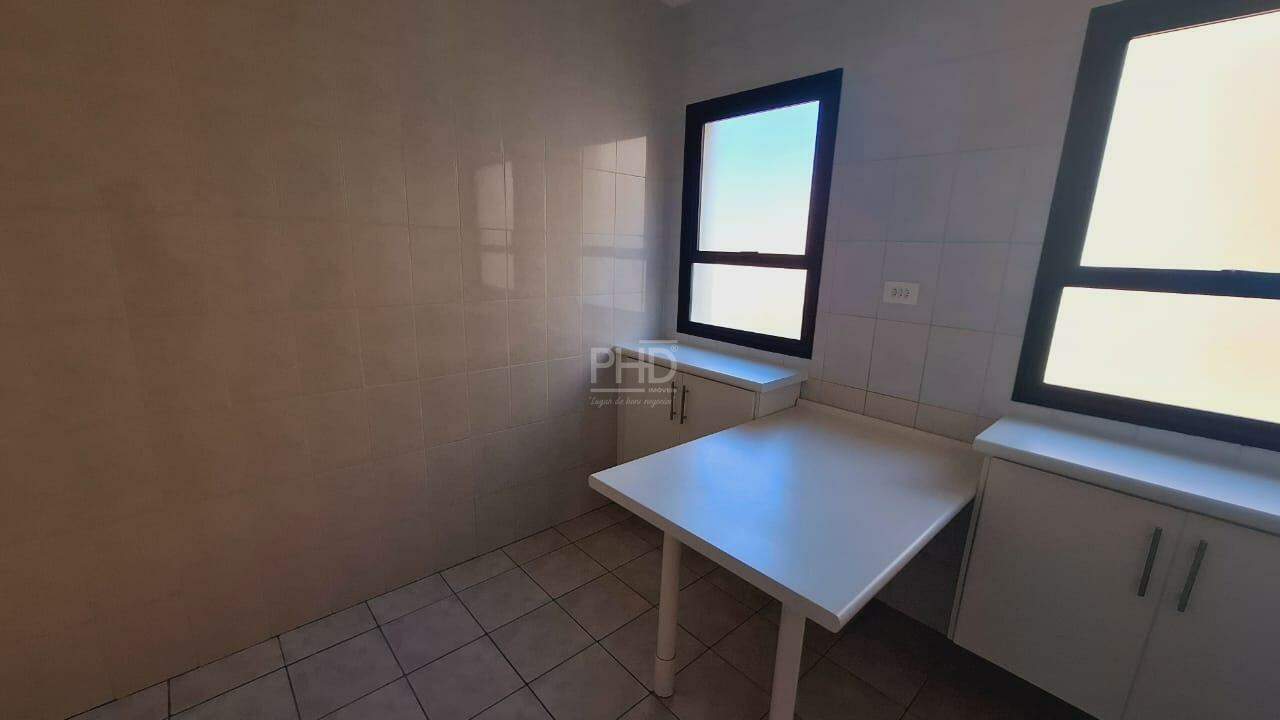 Apartamento à venda com 3 quartos, 160m² - Foto 17