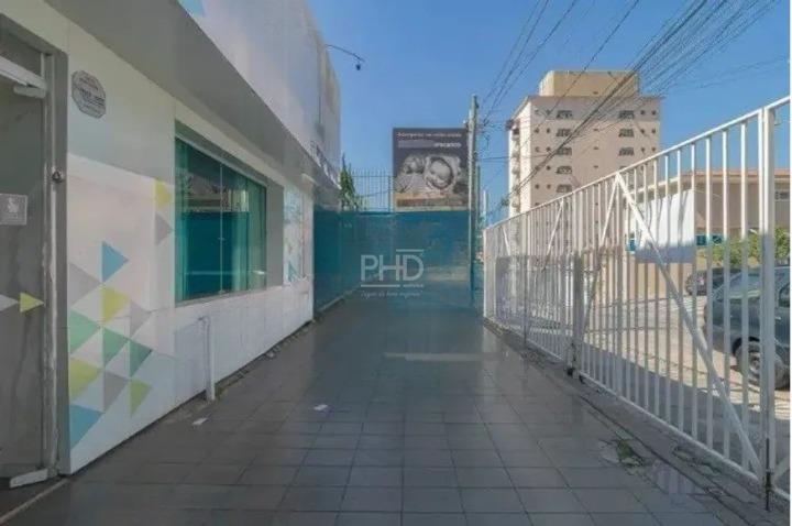 Casa, 5 quartos, 195 m² - Foto 1