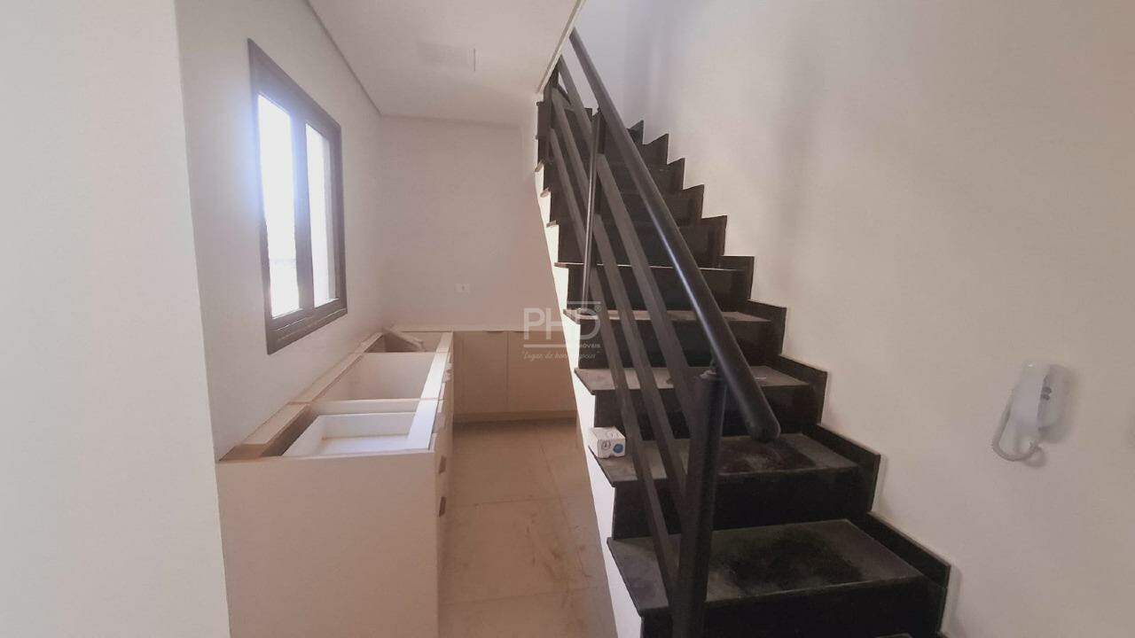 Cobertura à venda com 2 quartos, 100m² - Foto 2
