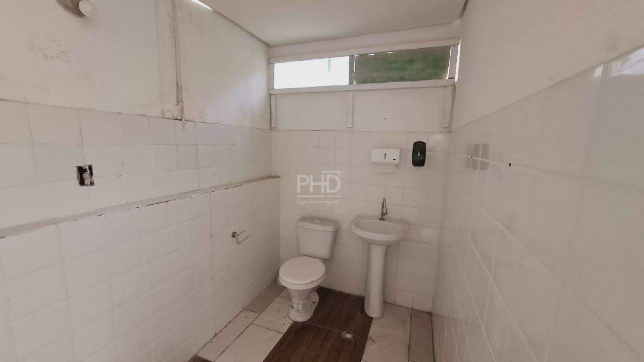 Prédio Inteiro para alugar, 180m² - Foto 23