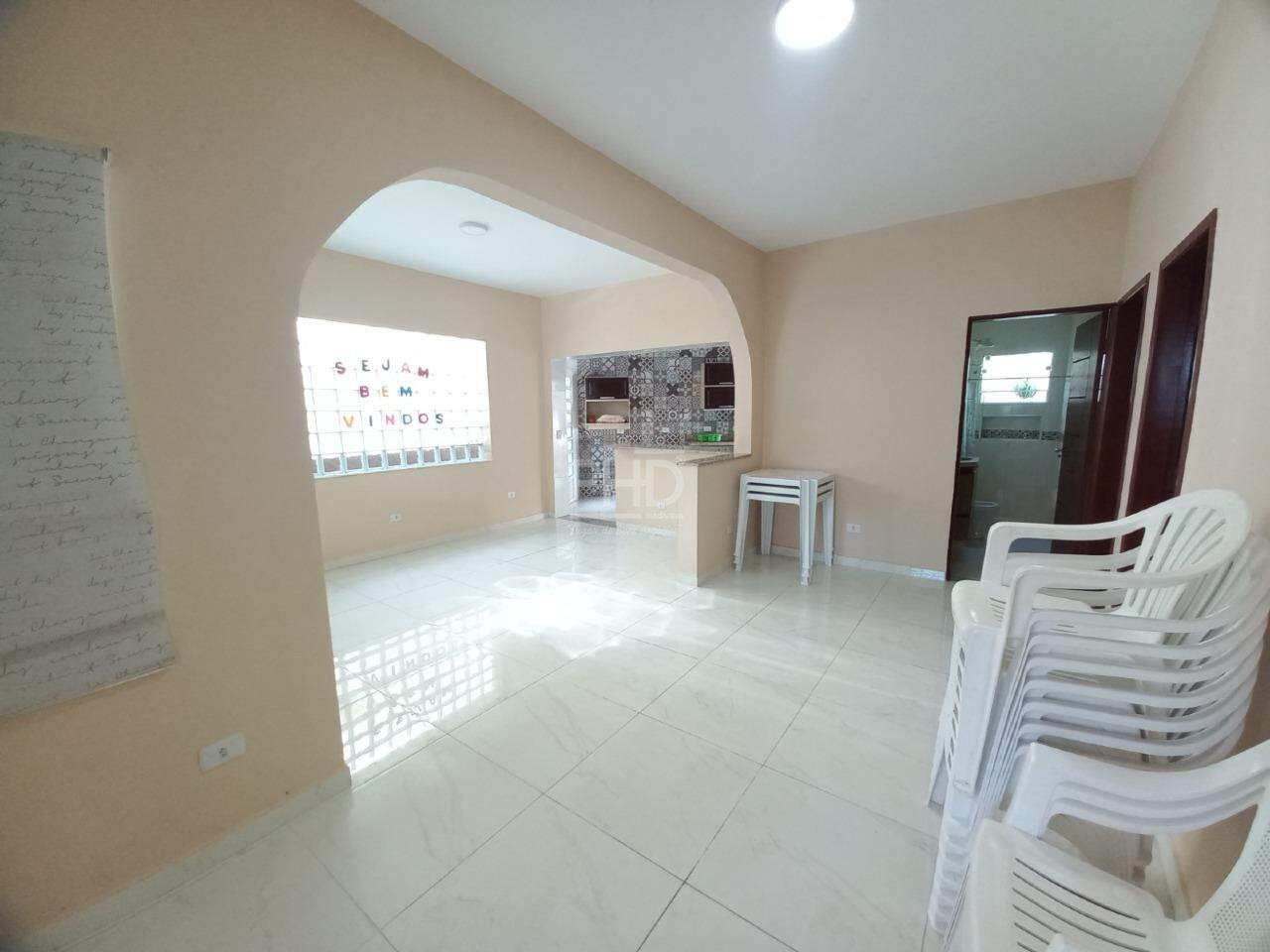 Casa para alugar com 2 quartos, 120m² - Foto 3