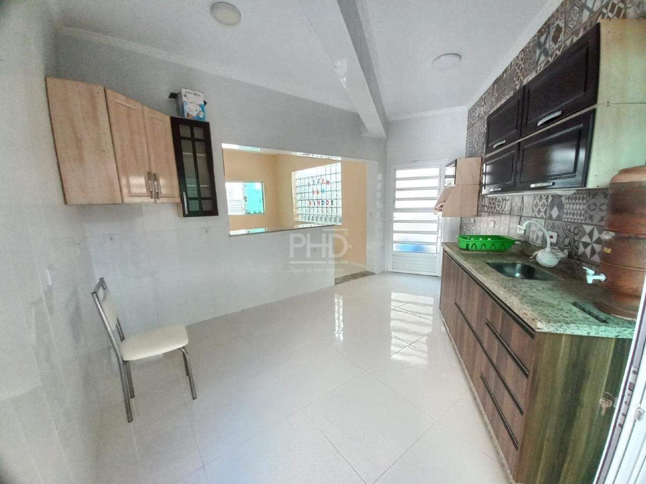 Casa para alugar com 2 quartos, 120m² - Foto 8
