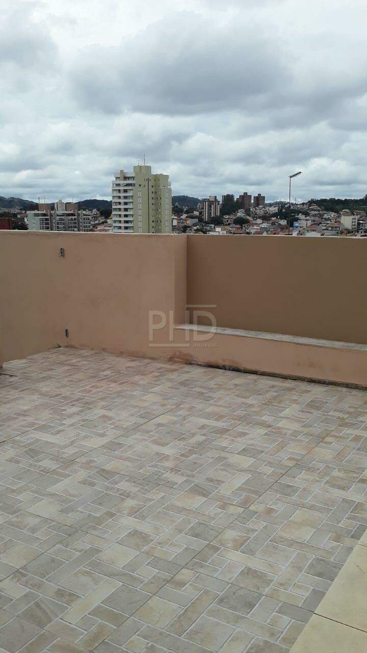 Casa à venda com 1 quarto, 370m² - Foto 13