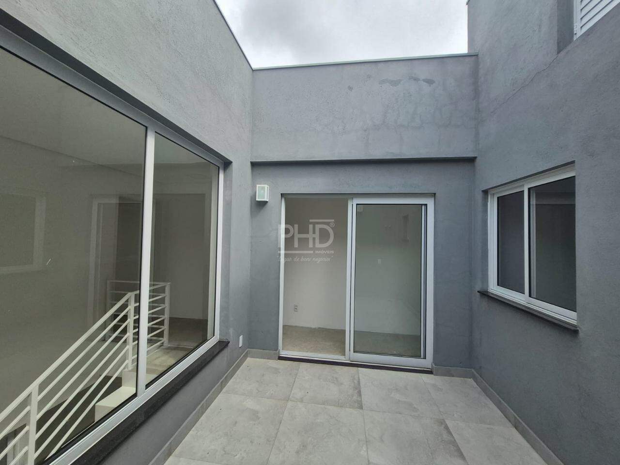Sobrado para alugar com 3 quartos, 279m² - Foto 7