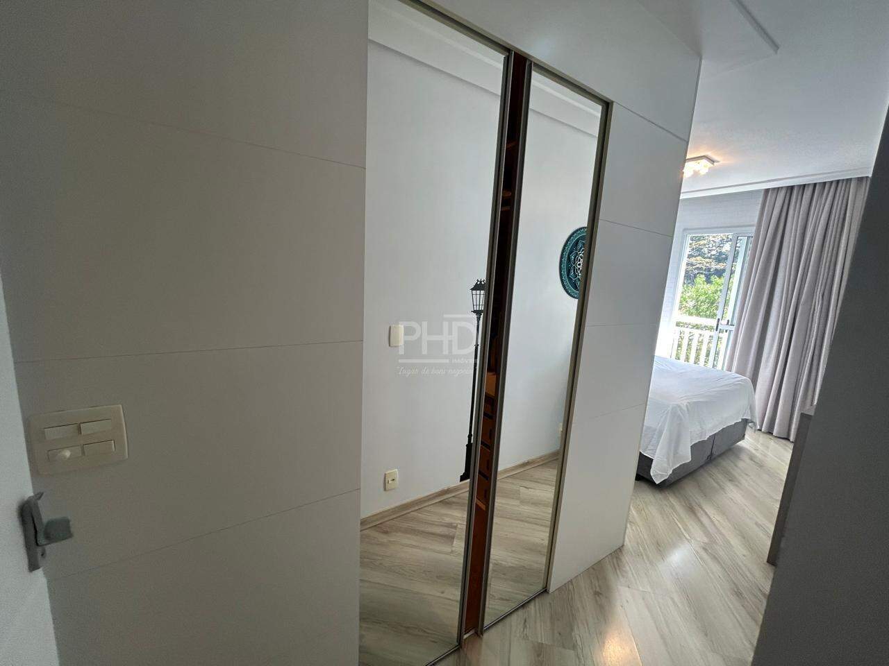 Casa de Condomínio à venda com 4 quartos, 190m² - Foto 21