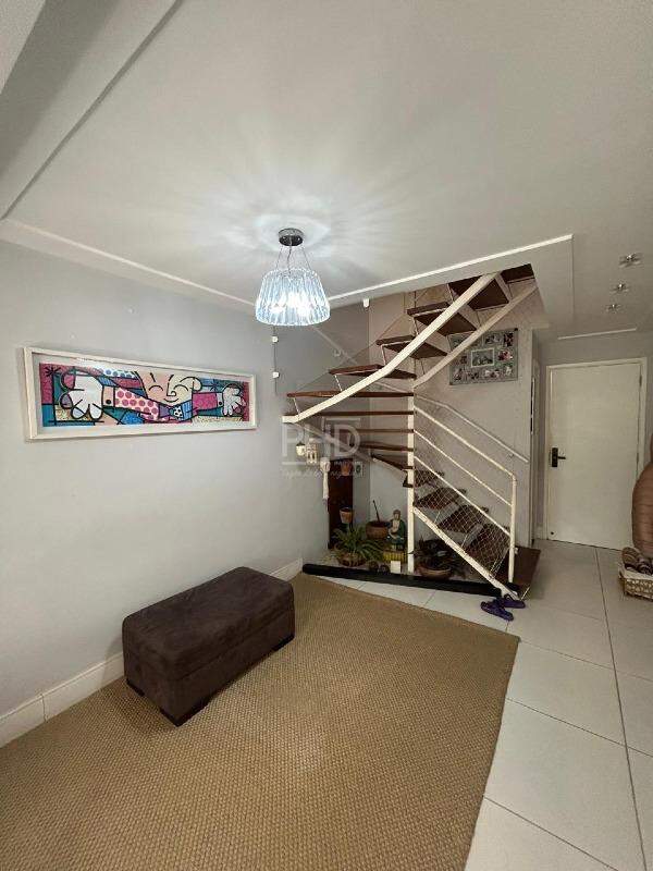 Casa de Condomínio à venda com 4 quartos, 190m² - Foto 18