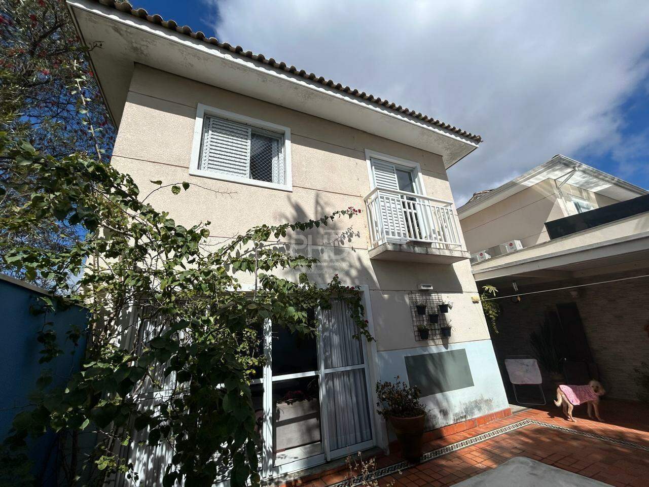 Casa de Condomínio à venda com 4 quartos, 190m² - Foto 1