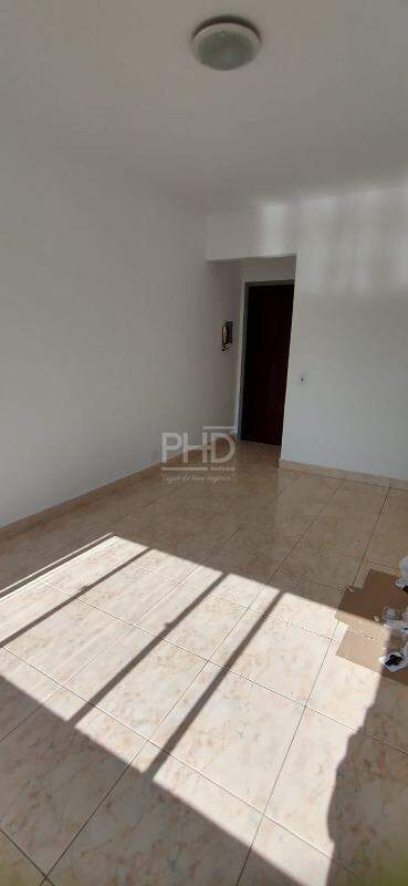 Apartamento para alugar com 1 quarto, 55m² - Foto 2