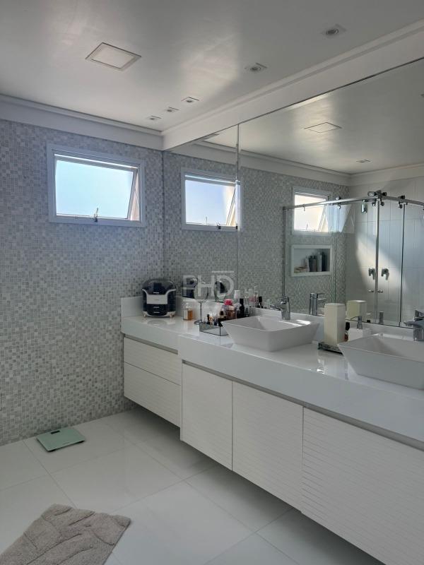 Apartamento, 3 quartos, 236 m² - Foto 23