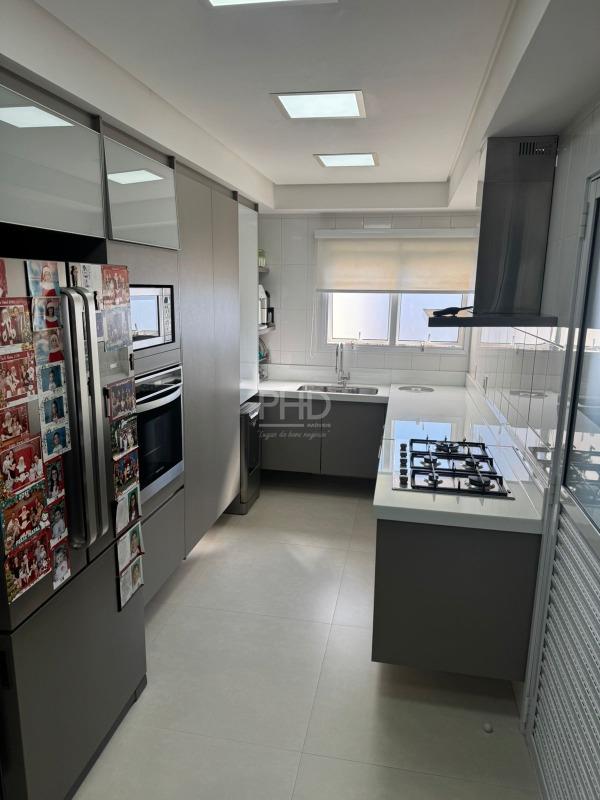 Apartamento, 3 quartos, 236 m² - Foto 33