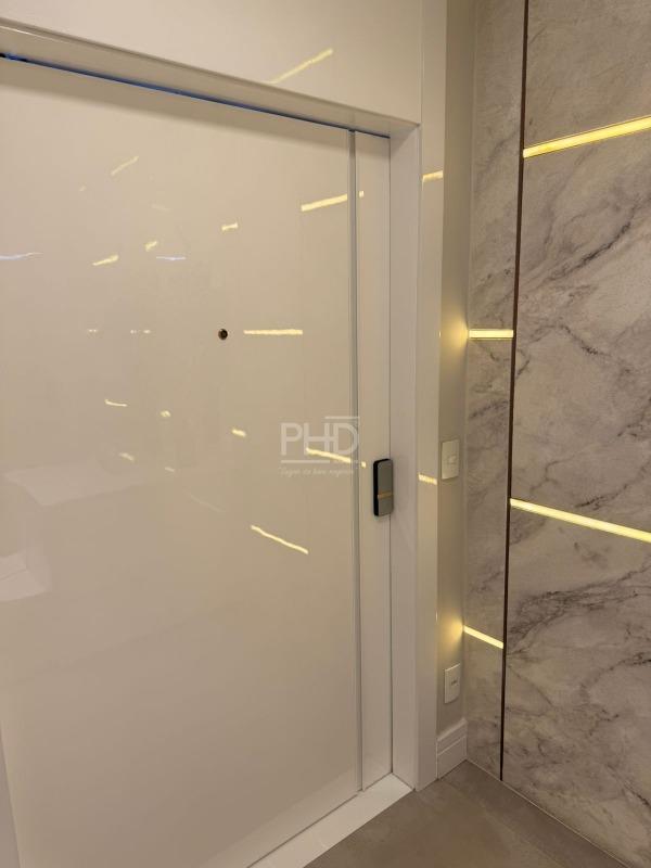 Apartamento, 3 quartos, 236 m² - Foto 4