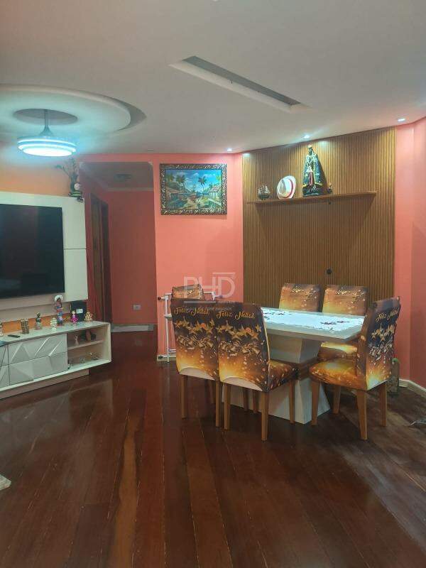 Apartamento para alugar com 5 quartos, 149m² - Foto 3