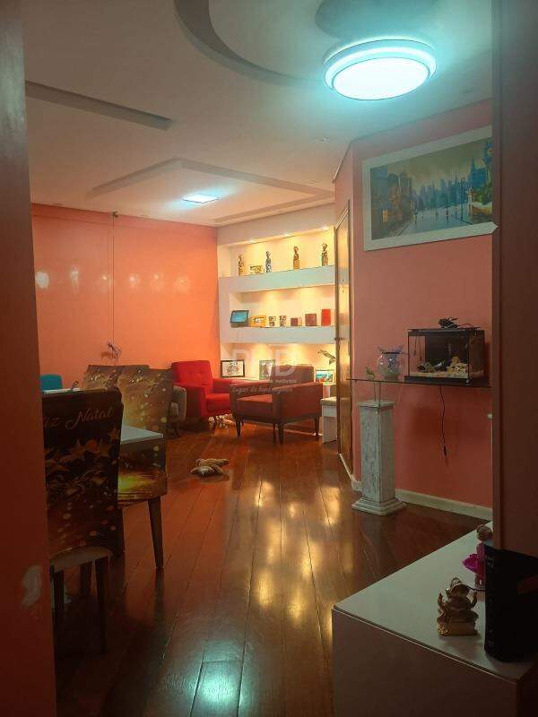 Apartamento para alugar com 5 quartos, 149m² - Foto 2