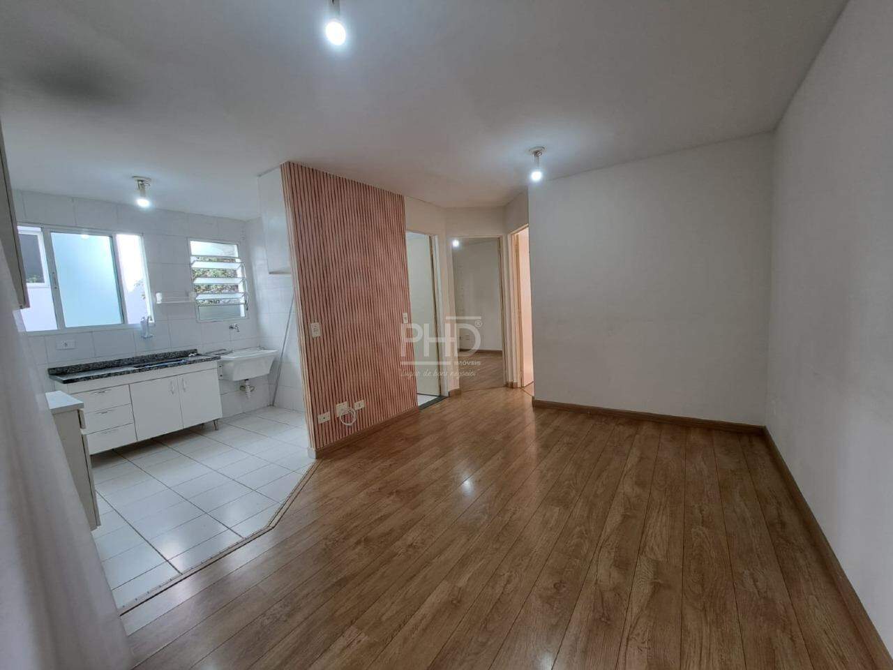 Apartamento à venda com 2 quartos, 44m² - Foto 2