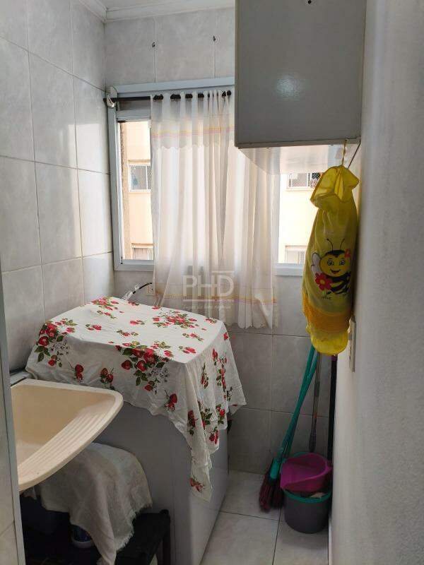 Apartamento à venda com 2 quartos, 48m² - Foto 20