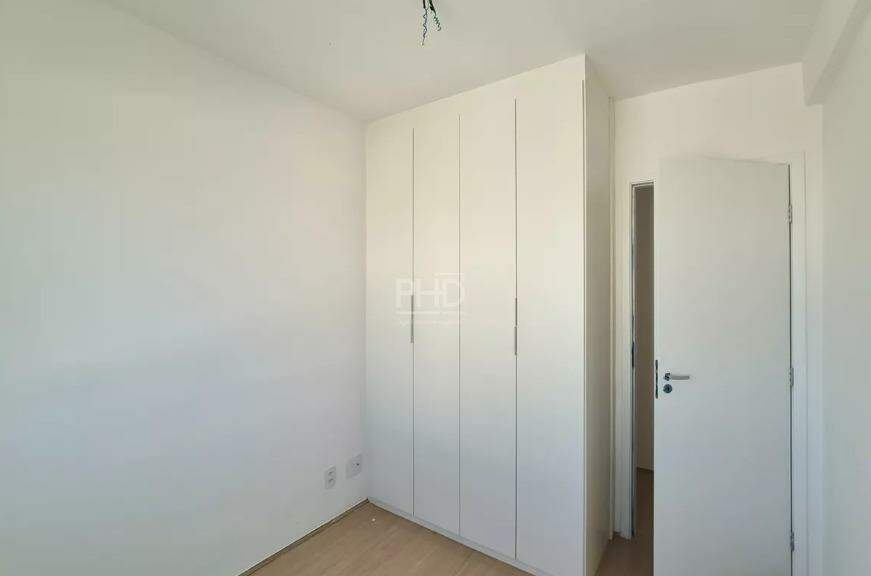 Apartamento à venda com 2 quartos, 42m² - Foto 18