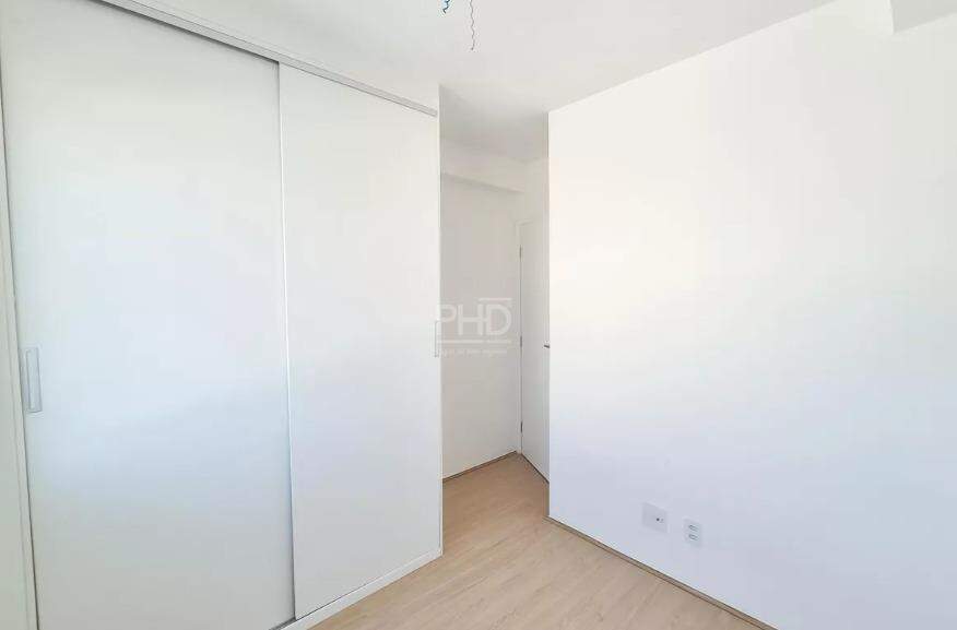 Apartamento à venda com 2 quartos, 42m² - Foto 13