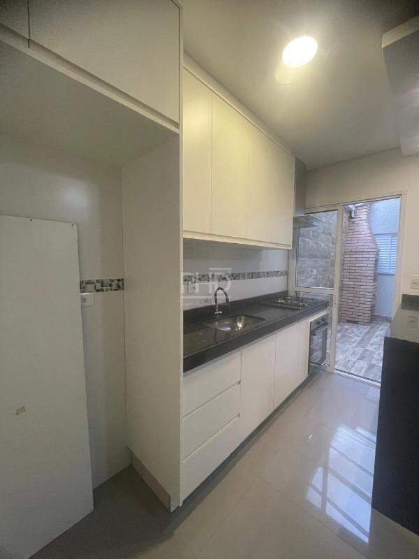 Apartamento para alugar com 1 quarto, 87m² - Foto 3