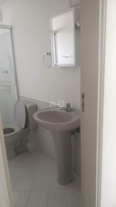 Apartamento para alugar com 3 quartos, 75m² - Foto 10