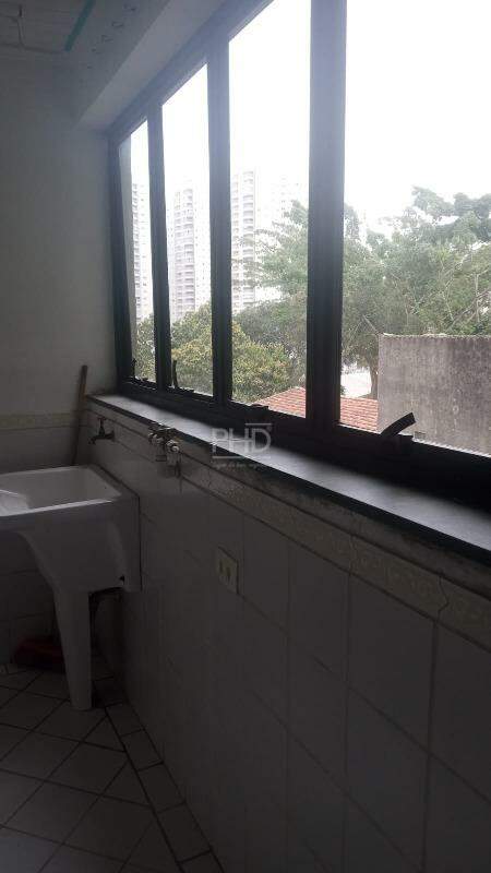 Apartamento para alugar com 3 quartos, 75m² - Foto 18