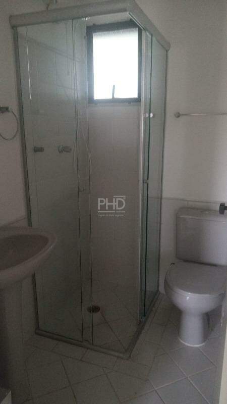 Apartamento para alugar com 3 quartos, 75m² - Foto 17