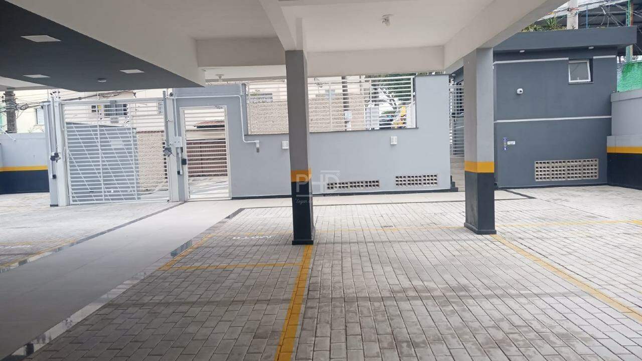 Apartamento para alugar com 2 quartos, 73m² - Foto 11