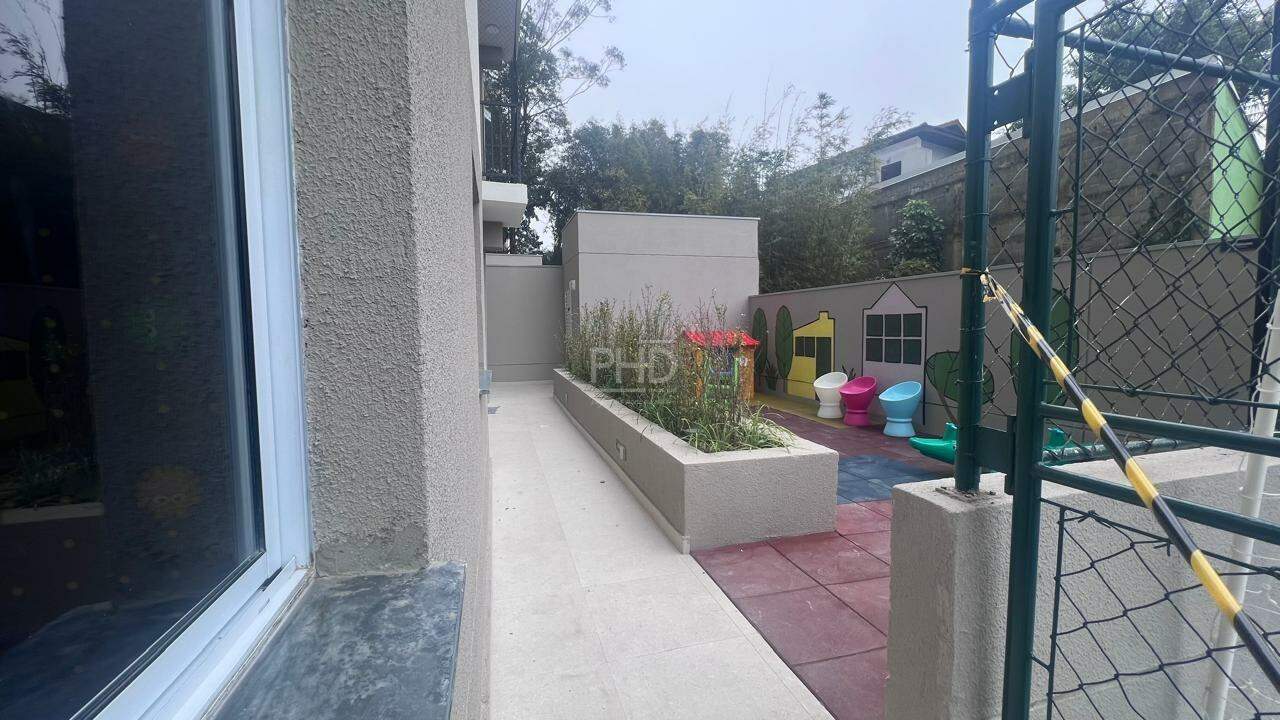 Apartamento para alugar com 2 quartos, 42m² - Foto 29