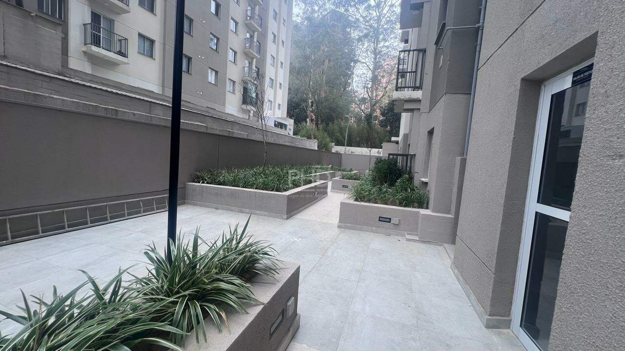 Apartamento para alugar com 2 quartos, 42m² - Foto 32