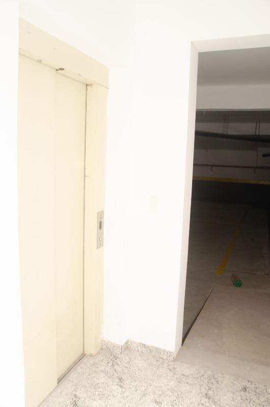 Apartamento à venda com 3 quartos, 80m² - Foto 18