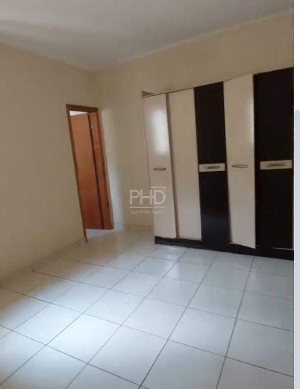 Casa para alugar com 2 quartos, 80m² - Foto 5