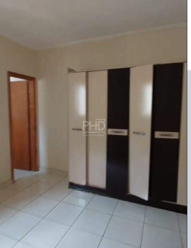 Casa para alugar com 2 quartos, 80m² - Foto 9