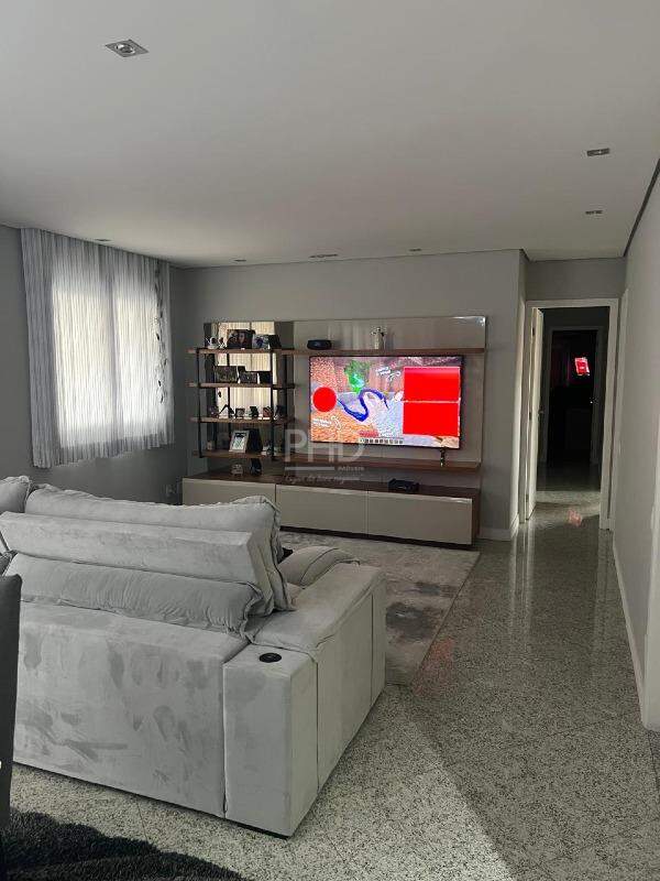 Apartamento à venda com 4 quartos, 180m² - Foto 1