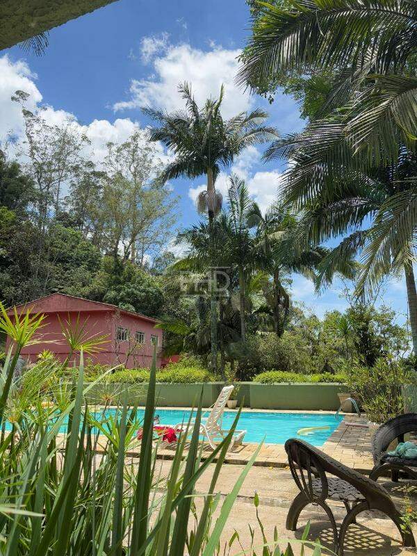 Chácara à venda com 7 quartos, 4205m² - Foto 47
