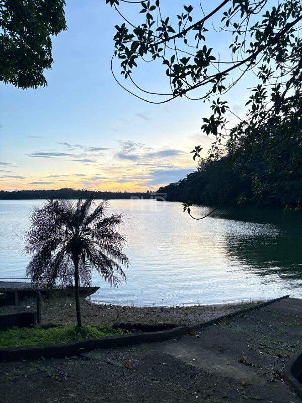Chácara à venda com 7 quartos, 4205m² - Foto 1