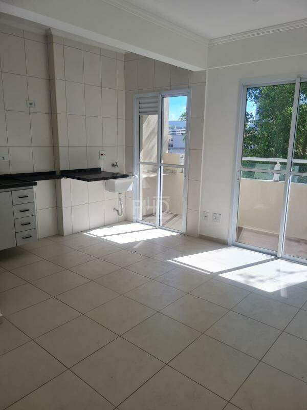 Apartamento para alugar com 2 quartos, 50m² - Foto 4