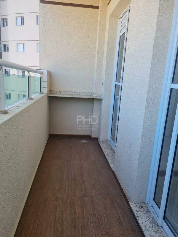 Apartamento para alugar com 2 quartos, 50m² - Foto 4