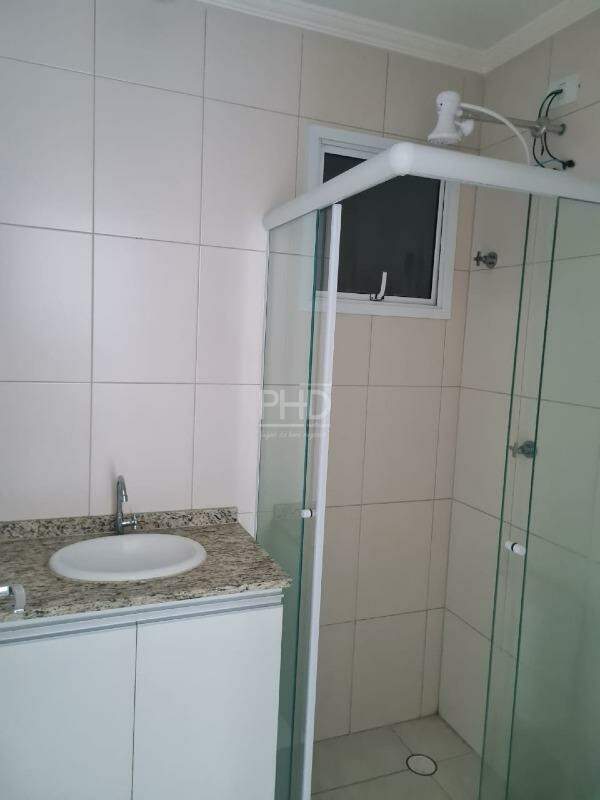 Apartamento para alugar com 2 quartos, 50m² - Foto 16