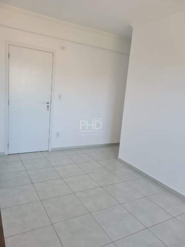 Apartamento para alugar com 2 quartos, 50m² - Foto 3