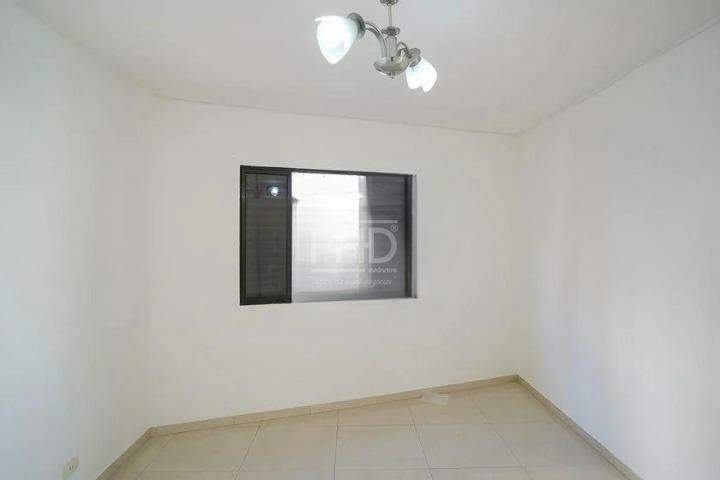 Casa para alugar com 3 quartos, 146m² - Foto 11