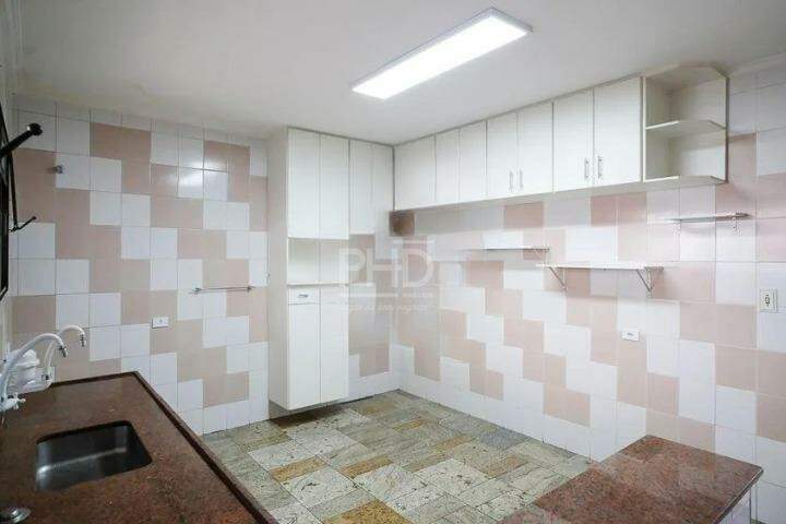 Casa para alugar com 3 quartos, 146m² - Foto 2