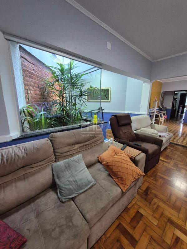 Casa, 3 quartos, 234 m² - Foto 2