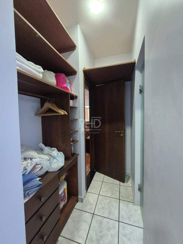 Casa, 3 quartos, 234 m² - Foto 21