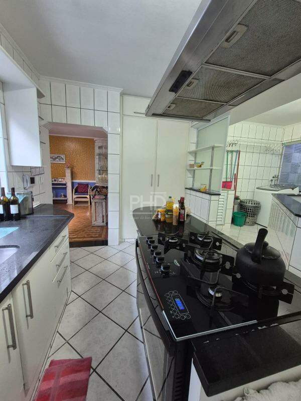 Casa, 3 quartos, 234 m² - Foto 13