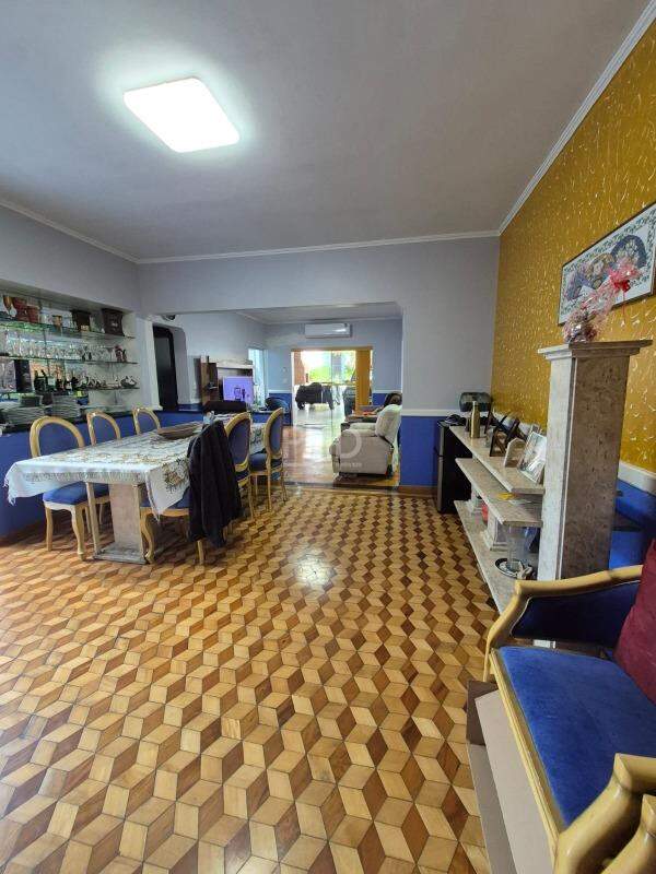 Casa, 3 quartos, 234 m² - Foto 6