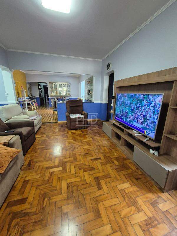 Casa, 3 quartos, 234 m² - Foto 1