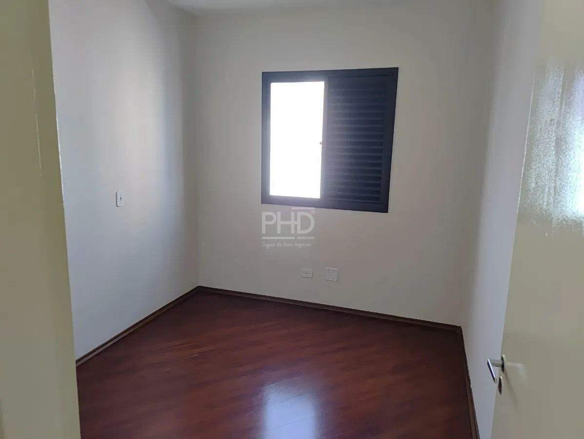 Apartamento para alugar com 3 quartos, 79m² - Foto 8